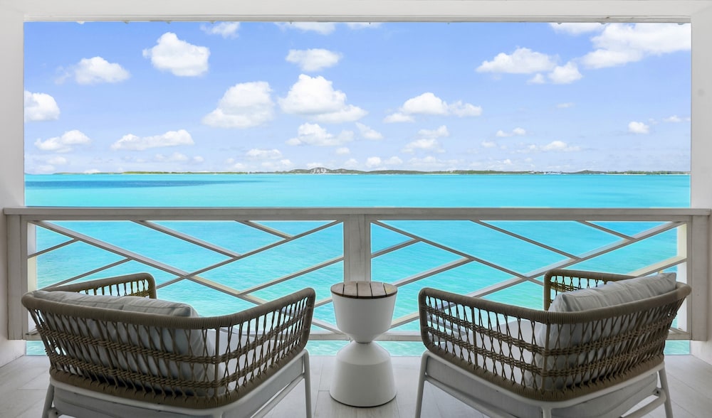 Romantic Room, 1 King Bed, Ocean View, Oceanfront - Photo 6