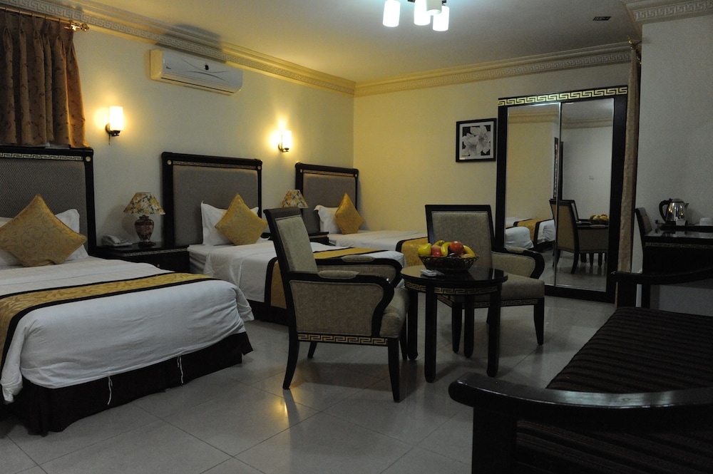 Standard Triple Room photo 3