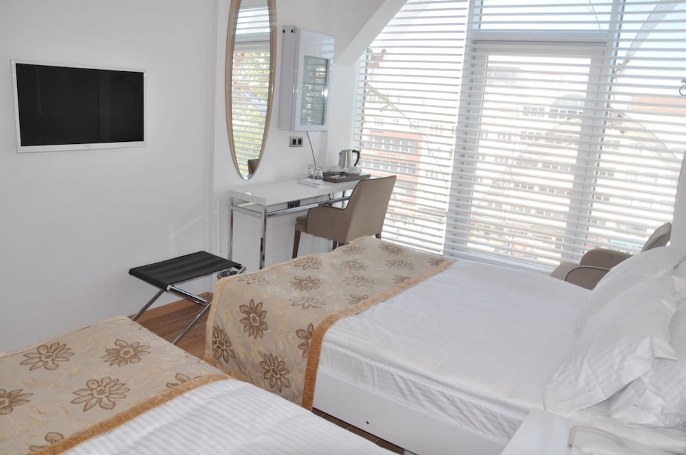 Standard Double Room photo 2