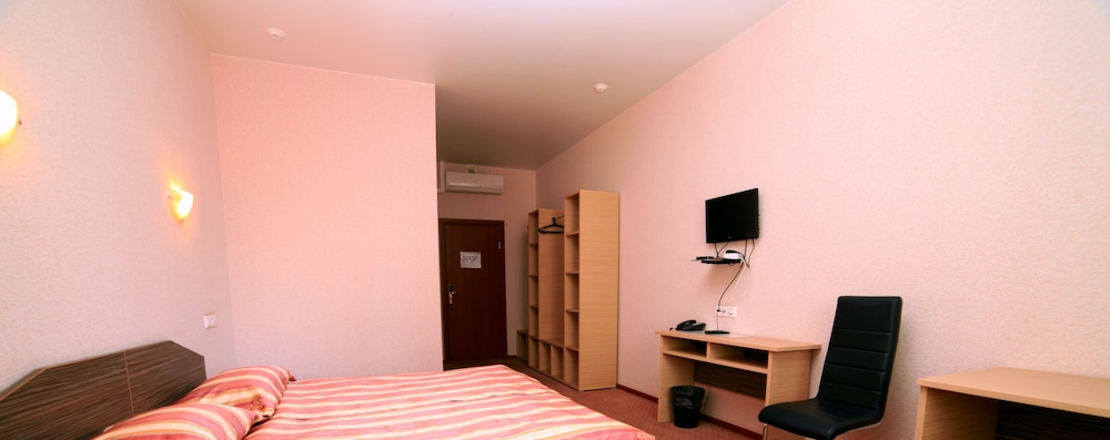 Standard Double Or Twin Room photo 1