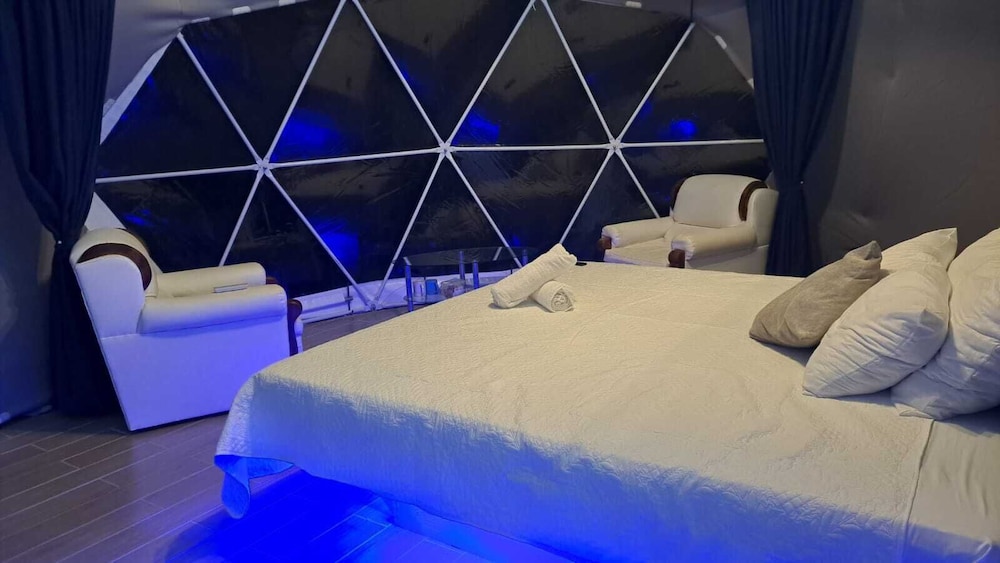 Tienda de Confort, 1 Cama King, Acceso a la Piscina, Vista a la Montaña