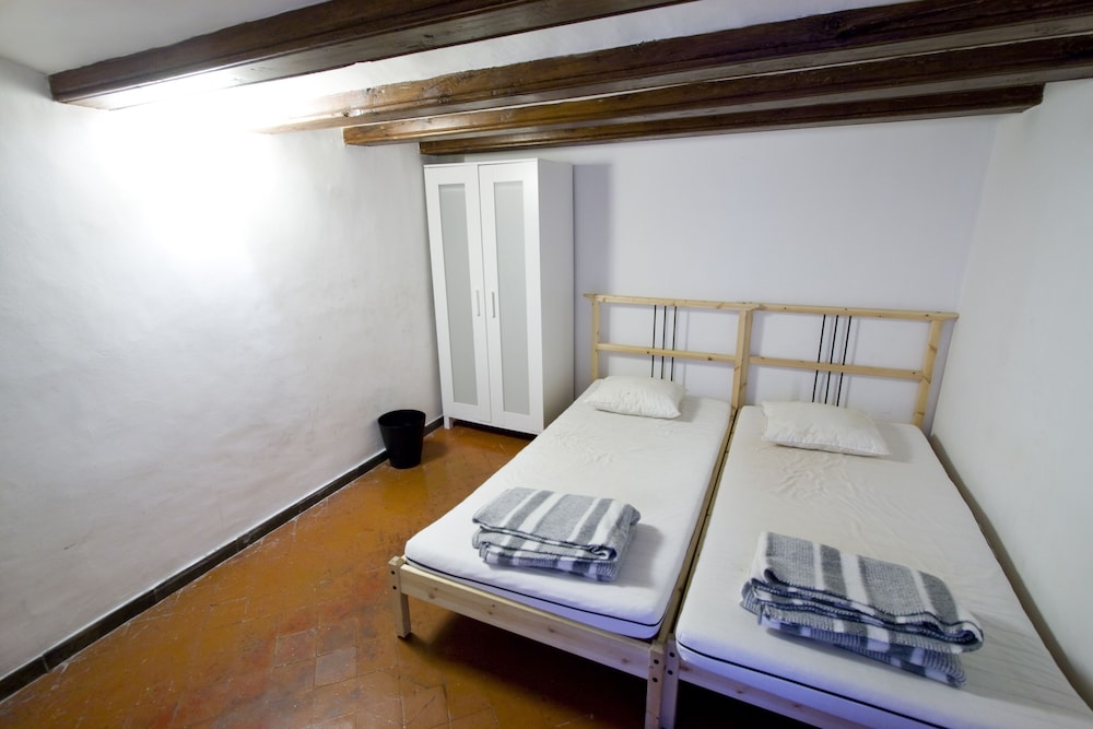 Habitación Doble Estándar, 1 Cama Doble, Baño Compartido