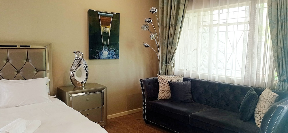 Executive Room photo 2