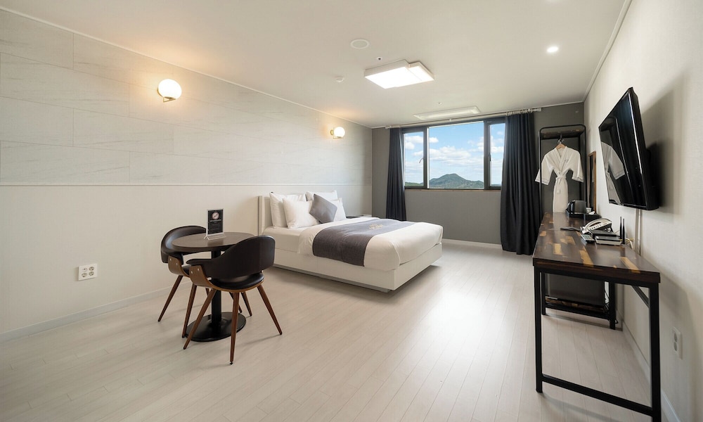 [Exclusive Special Offer] Deluxe Double Room - Photo 8