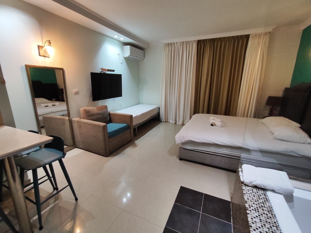 Romantic Triple Room, Sea View photo 2