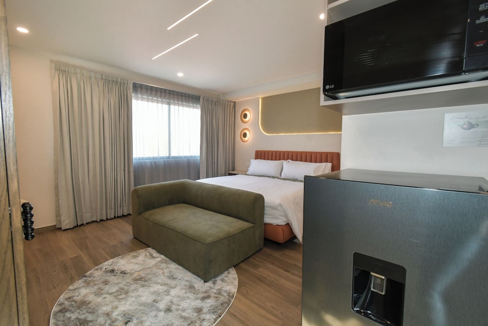 Junior Suite - Photo 1