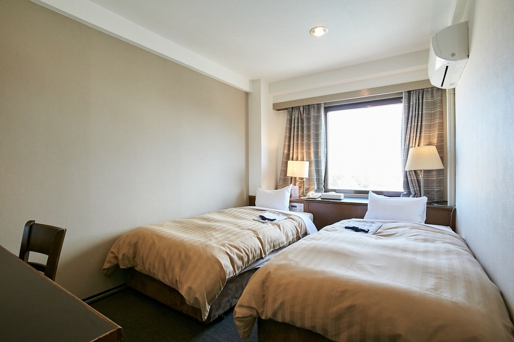 Economy Twin Room, Non Smoking