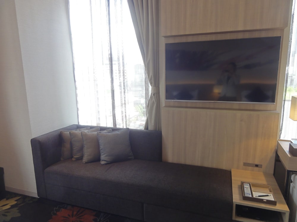Deluxe, 2 beds (+ extra), Corner room, Non Smoking
