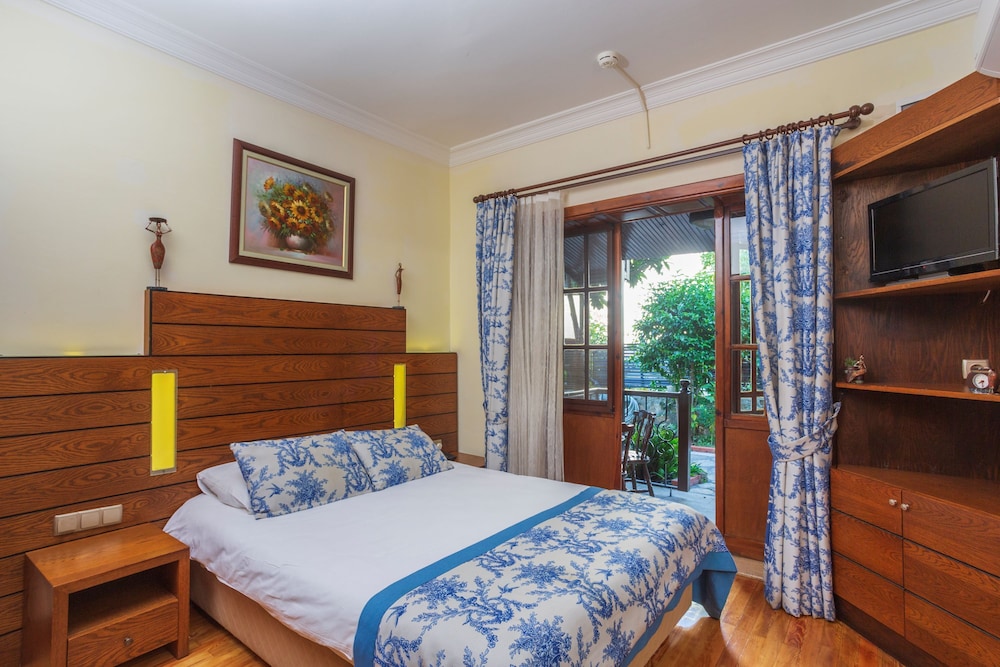 Standard Room, Garden View - Photo 1
