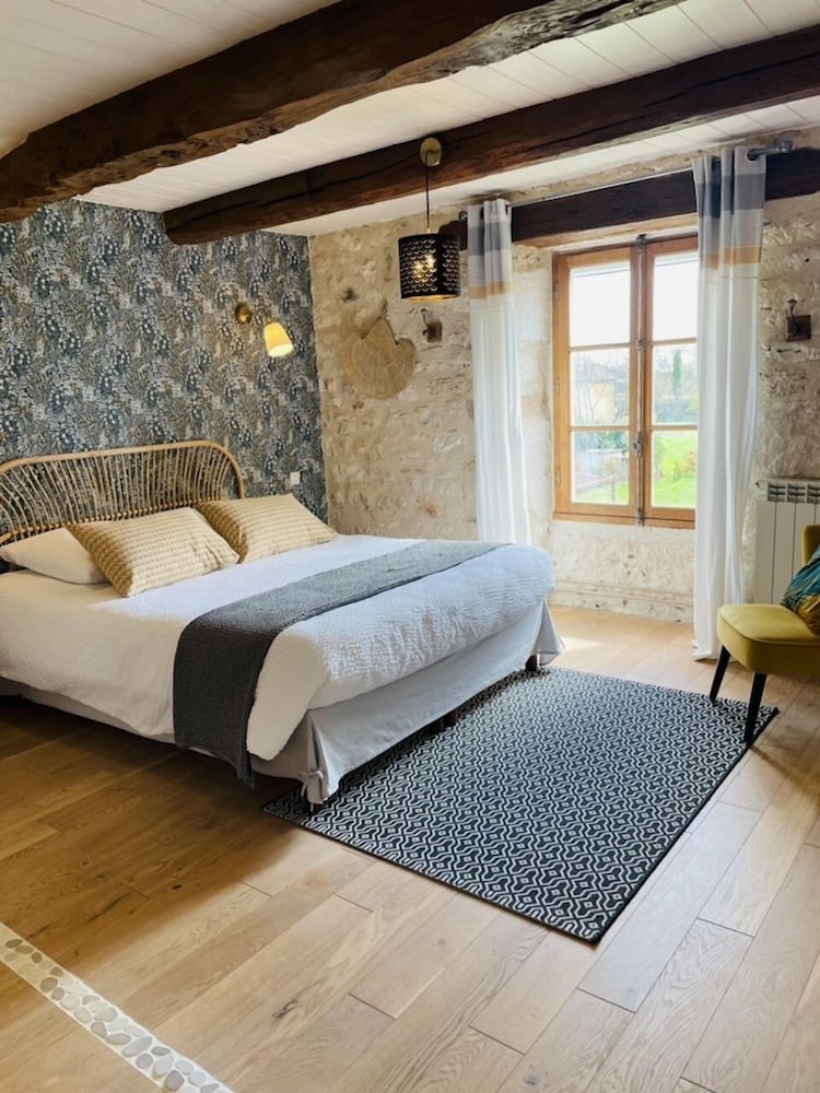 Romantic Double Room, Ensuite, Garden View (Luna) photo 3