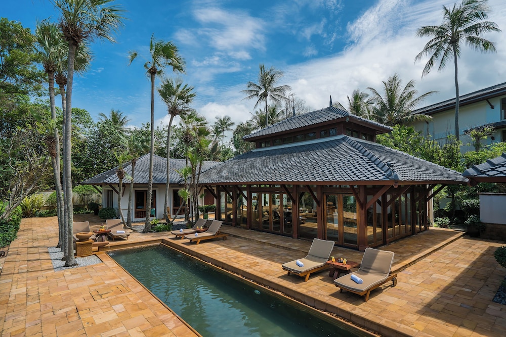 Royal Villa, 2 Bedrooms, Oceanfront - Photo 7