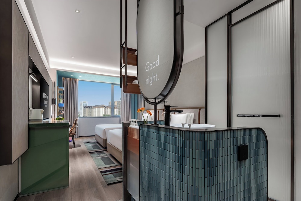 Standard Room, 2 Double Beds, Courtyard View