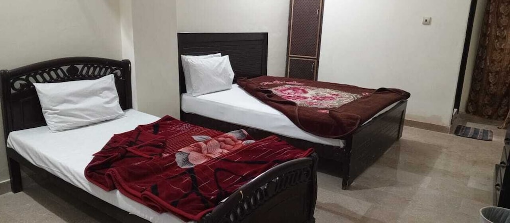 Standard Double or Twin Room - Photo 1