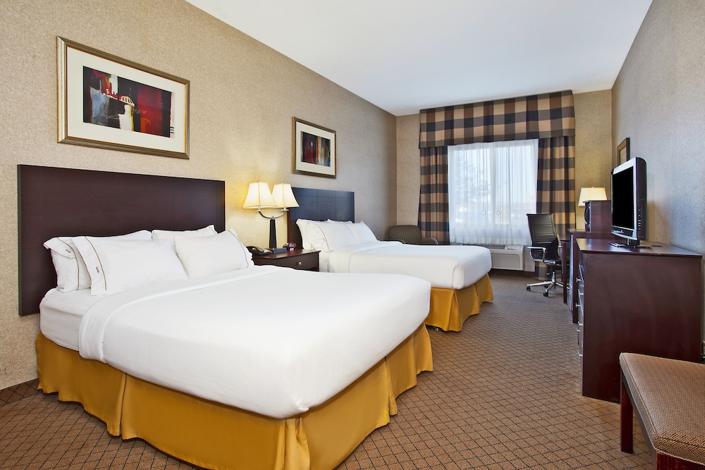 Standard Room, 2 Queen Beds - Photo 1