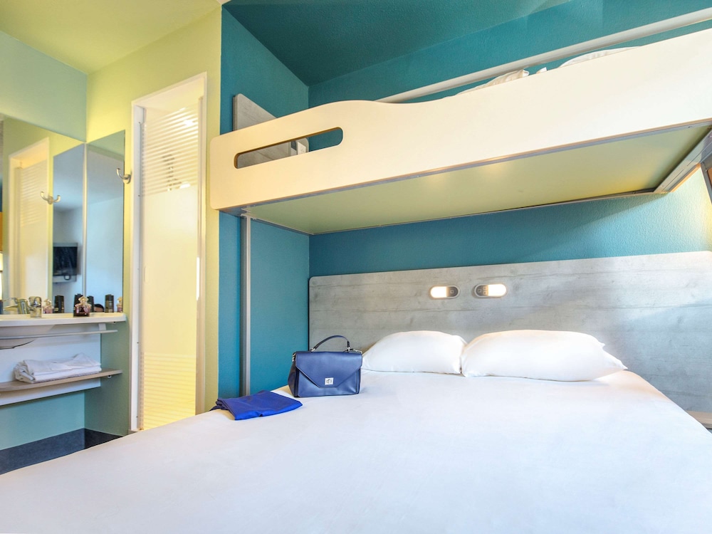 Triple Room, Multiple Beds photo 1