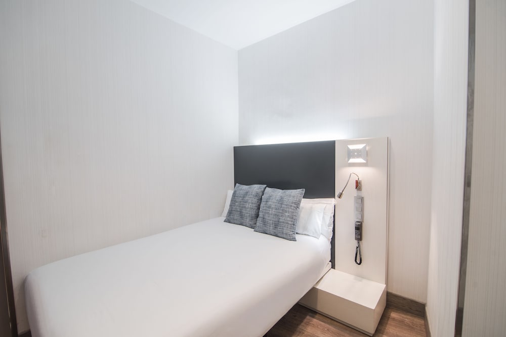 Basic Double Room - Photo 2