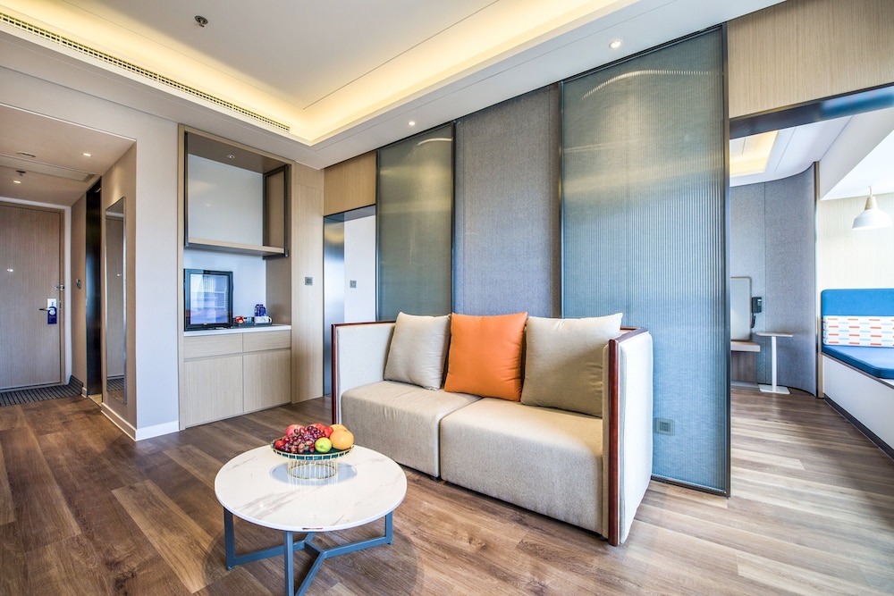 Suite, 1 Bedroom (Beijiao Park View) - Photo 1