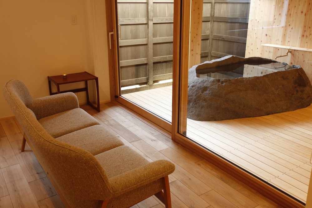 Japanese Western Style Triple Room photo 2