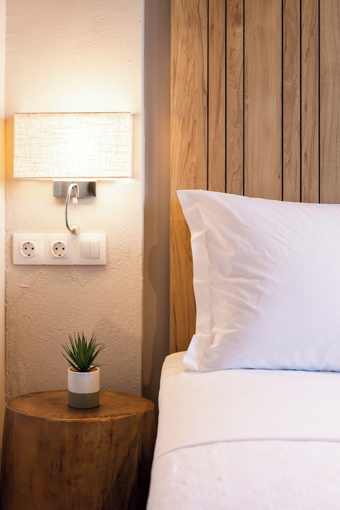 Executive Double or Twin Room, 1 Double or 2 Twin Beds, Private Pool, Partial Sea View - Photo 2