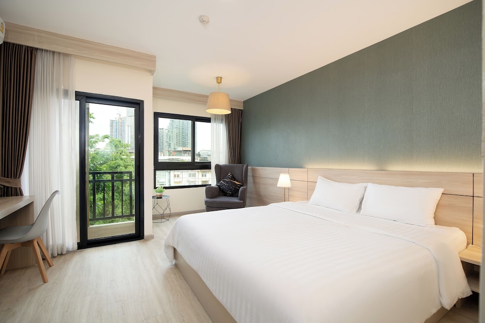 Deluxe Double Room, Balcony photo 1