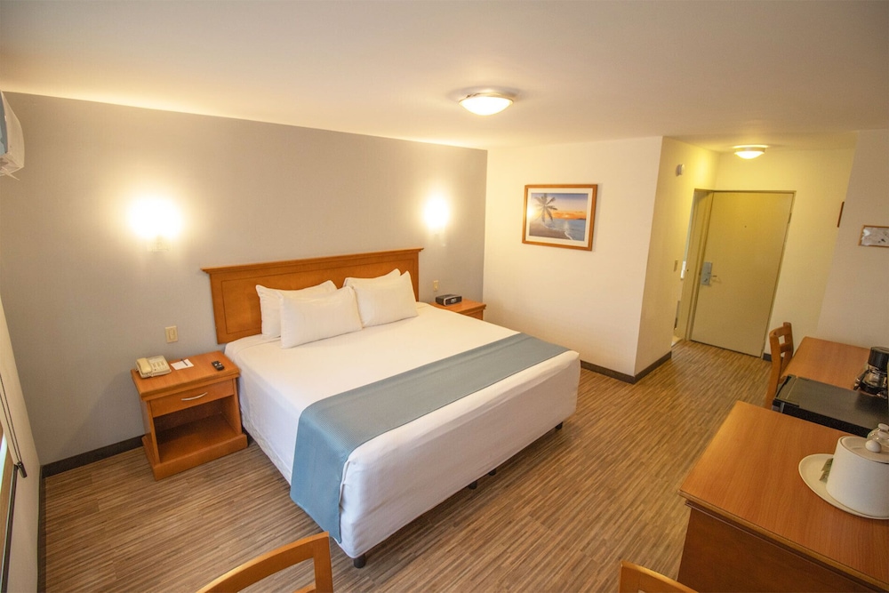 Standard Room, 1 Bedroom - Photo 1