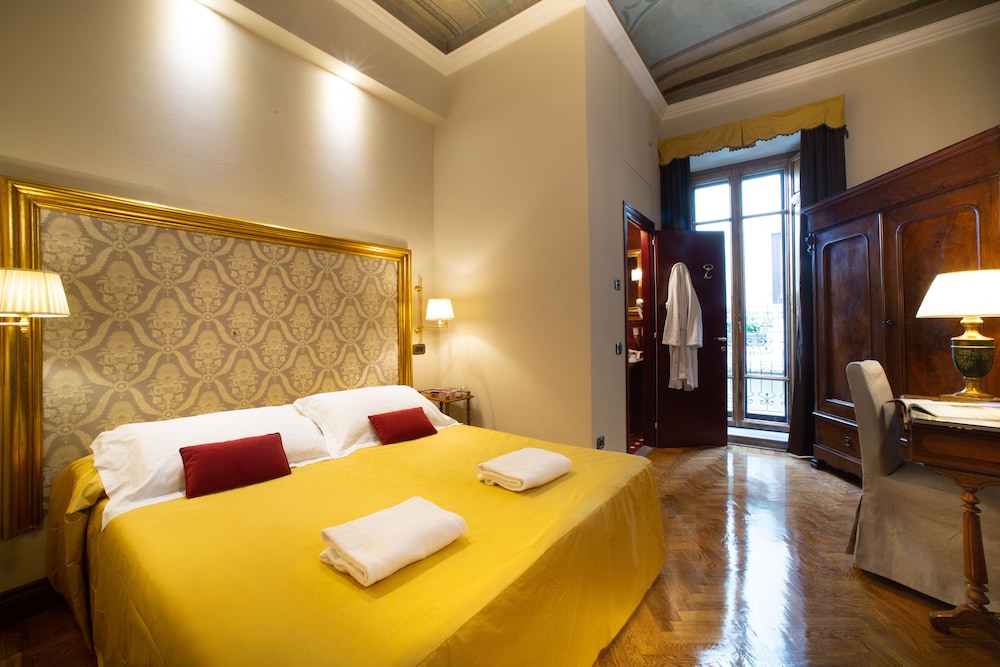 Superior Double or Twin Room, Private Bathroom photo 1