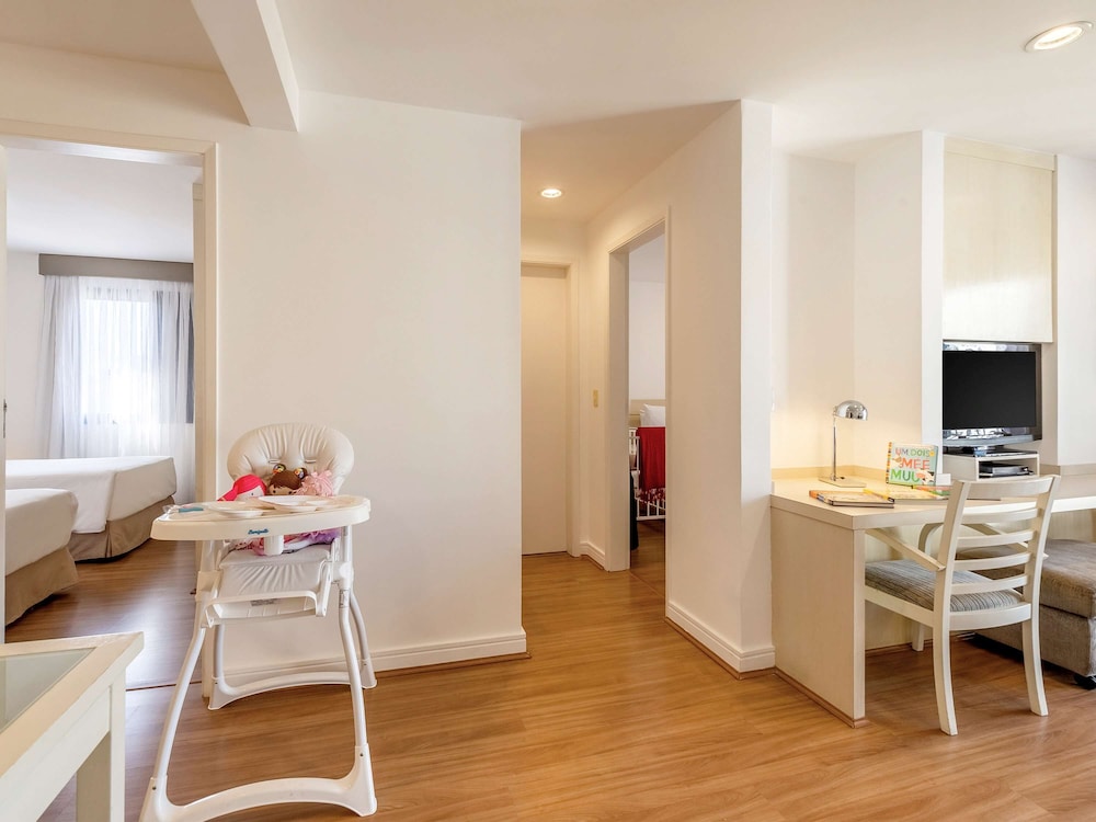 Junior Suite, 2 Bedrooms - Photo 2
