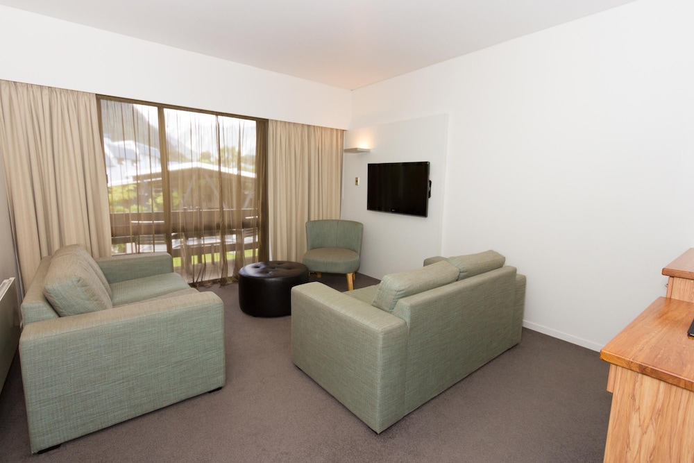 Superior Suite - Photo 3