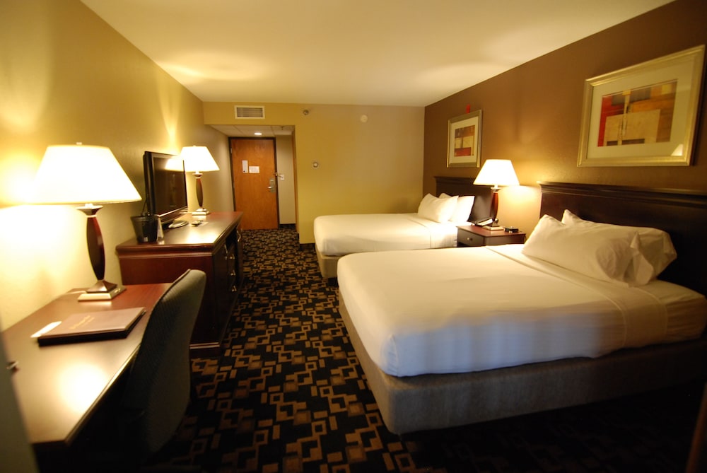Standard Room, 2 Queen Beds, Non Smoking photo 1