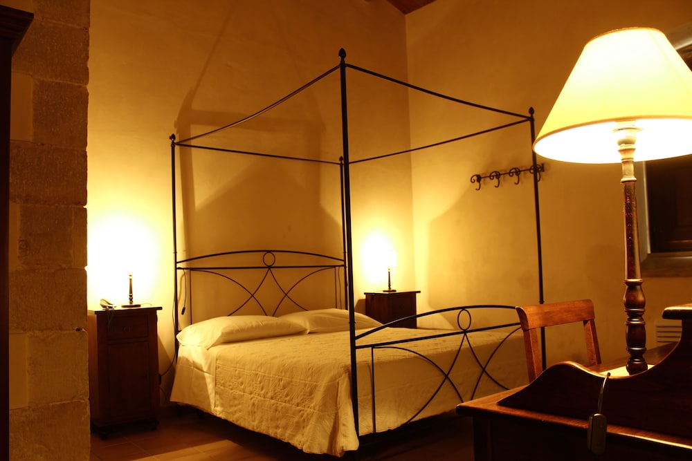 Family Room, 2 Bedrooms