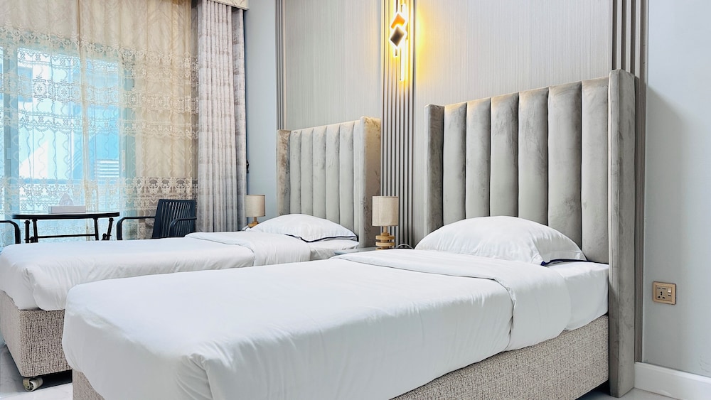 Deluxe Double Room, 2 Twin Beds photo 1