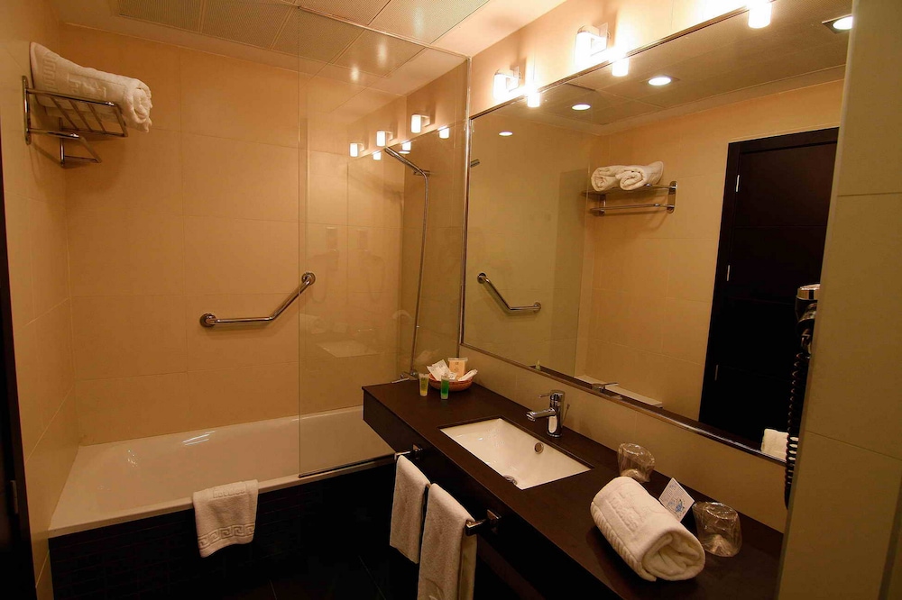 Double Room - Photo 10