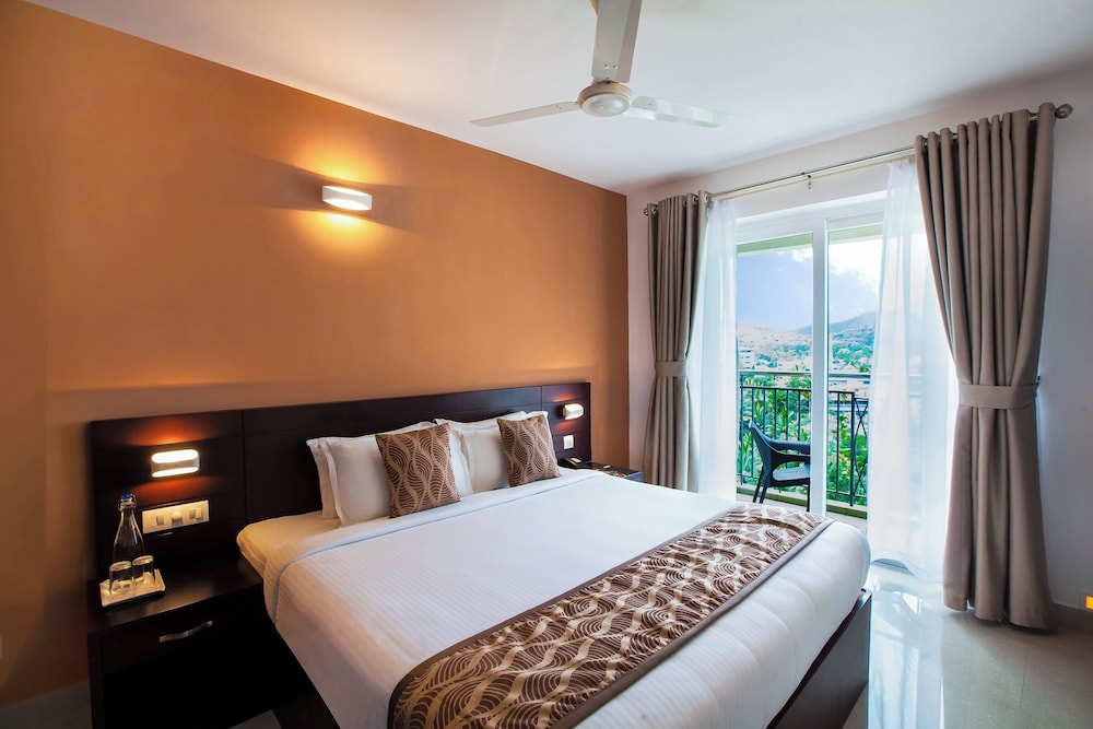 Mountain View Privilege Suite With Balcony - Photo 1