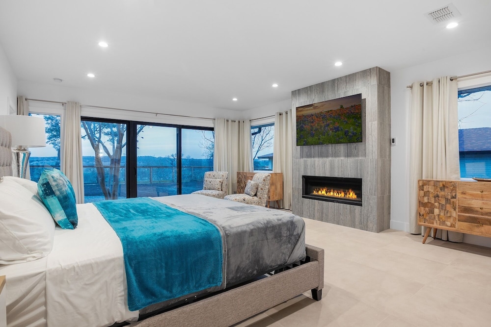 House, 5 Bedrooms photo 1