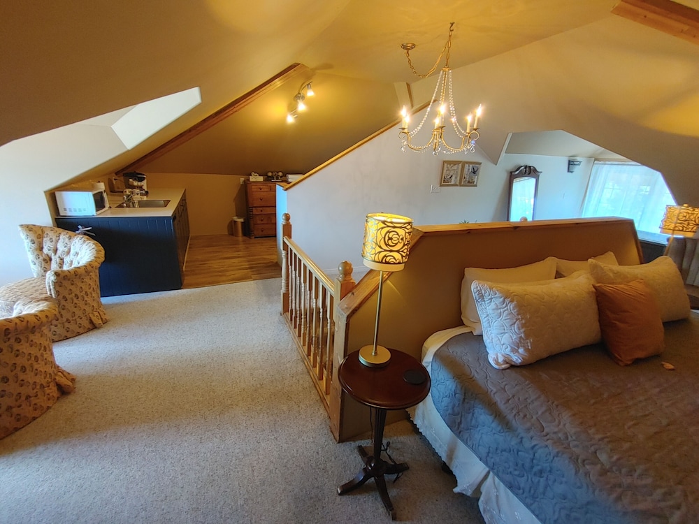 Luxury Suite