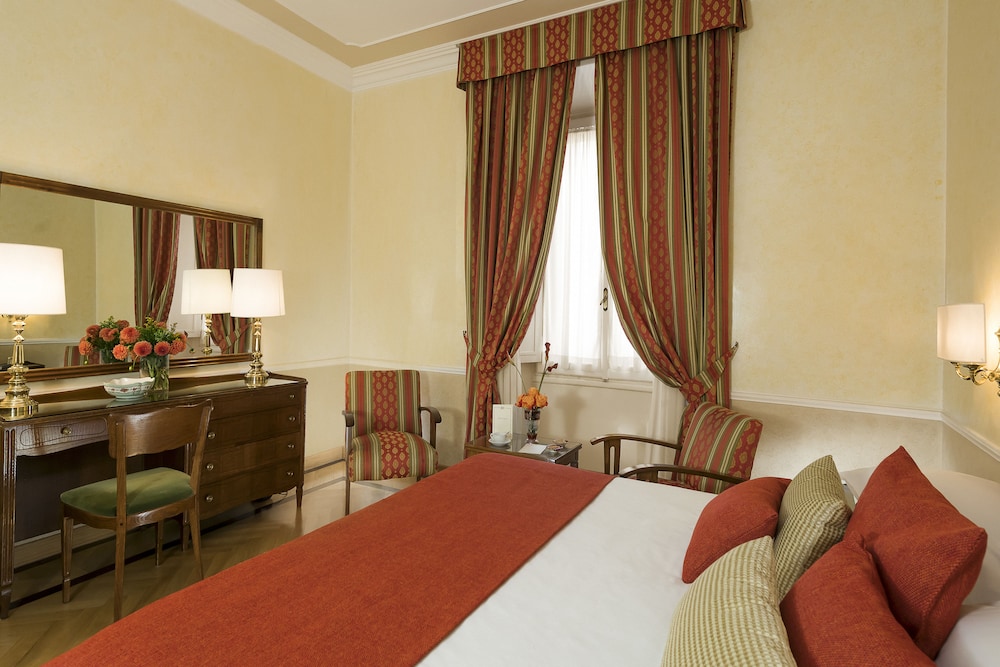 Superior Double or Twin Room - Photo 5
