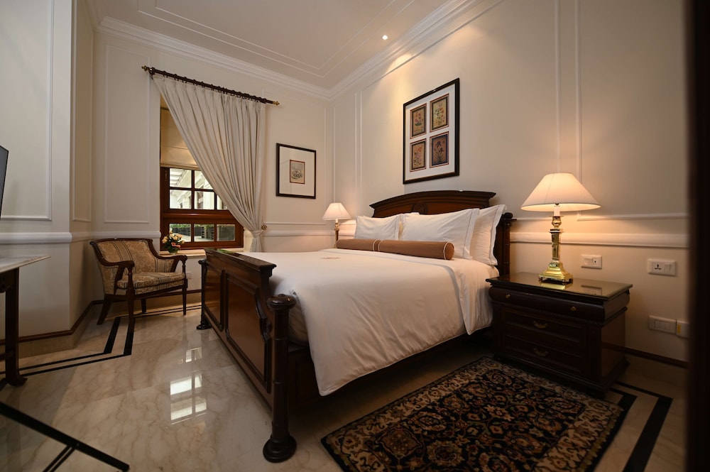 Suite (Heritage) - Photo 17