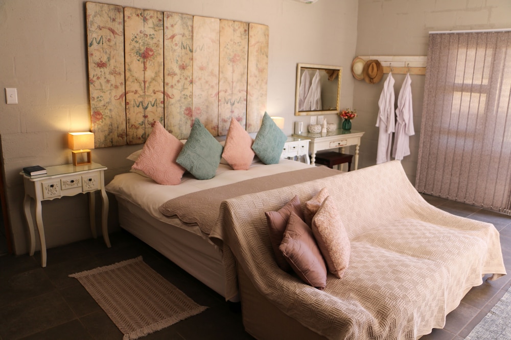 Honeymoon Suite, 1 Bedroom (Polka Honeymoon Room En-suite )