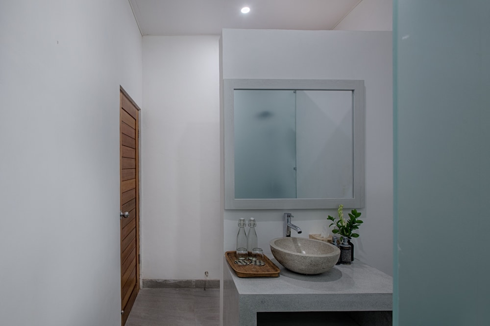 Deluxe Upper Floor - Photo 13