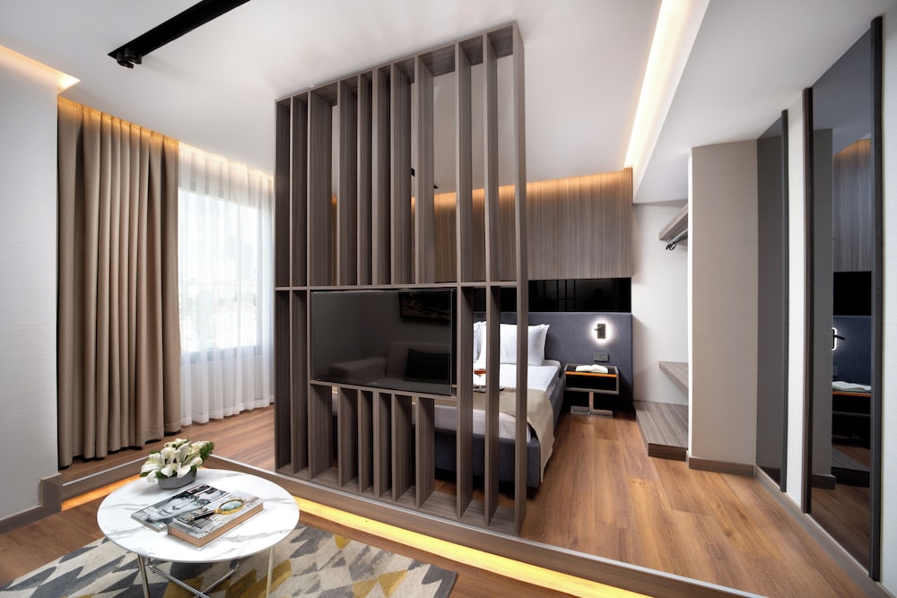Royal Studio Suite photo 3