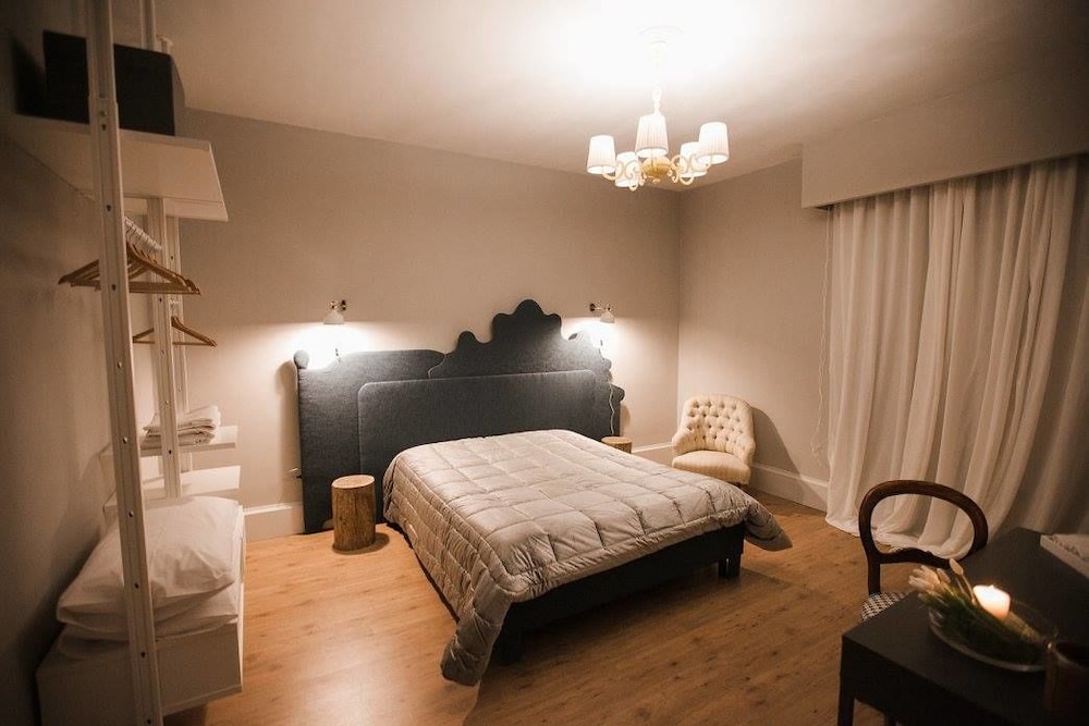 Double Room, Shared Bathroom, Garden View photo 1