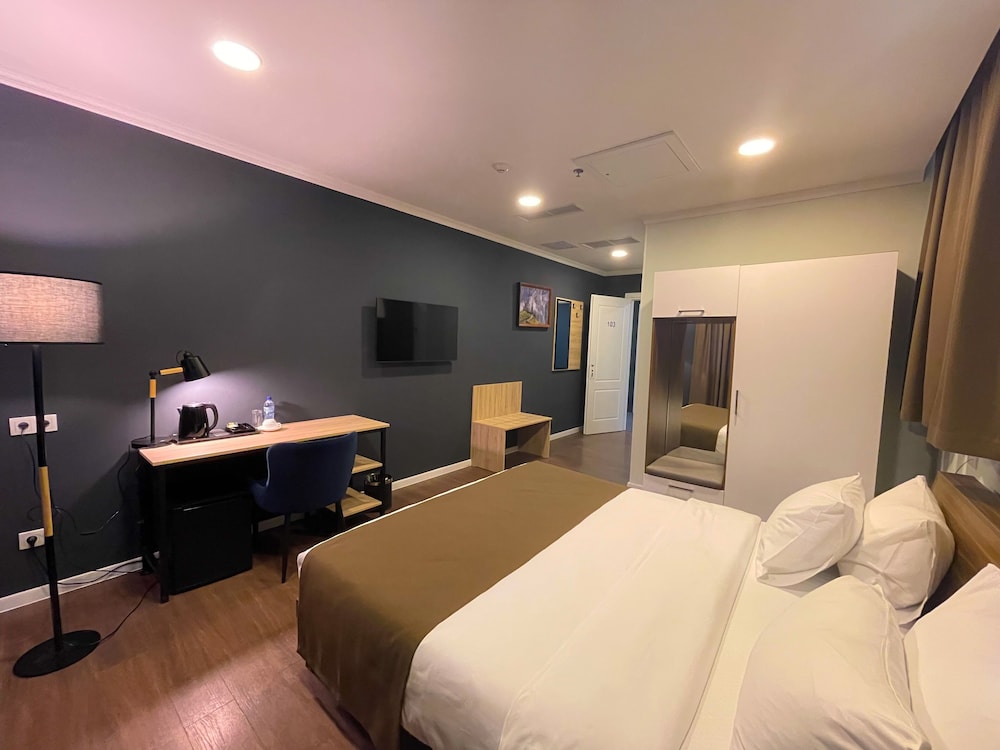 Double Room - Photo 9