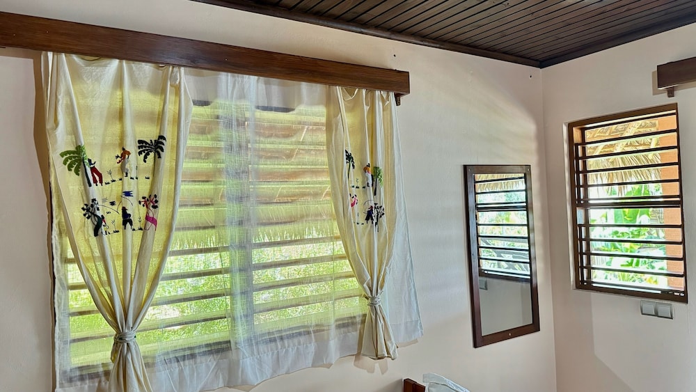 Triple Room, Ocean View photo 2