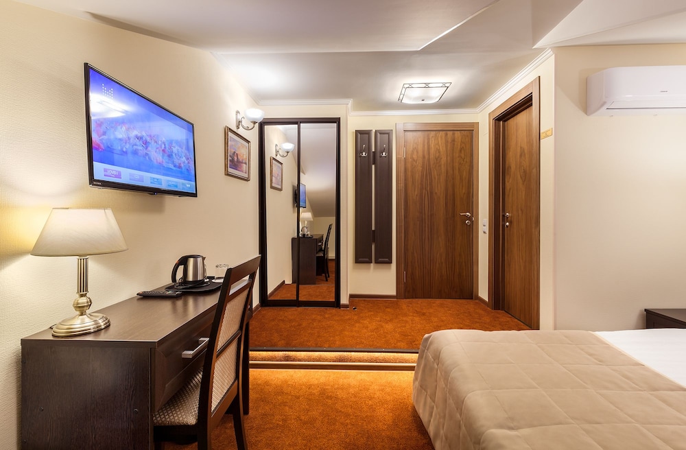 Economy Double Room photo 1