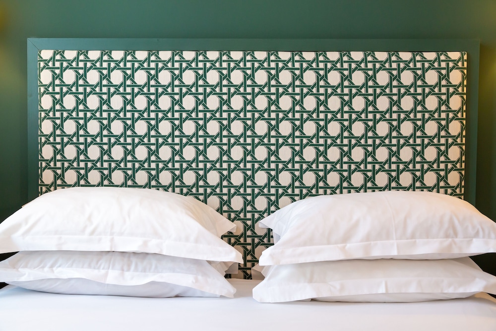 Classic Double Room, 1 Queen Bed photo 2