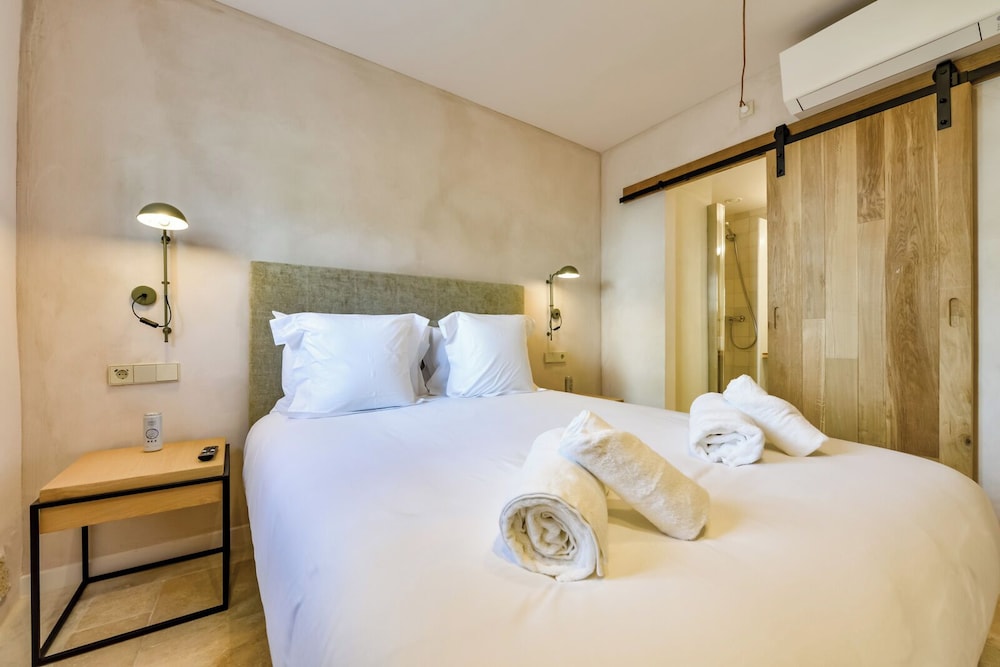DOUBLE ROOM QUEEN photo 3