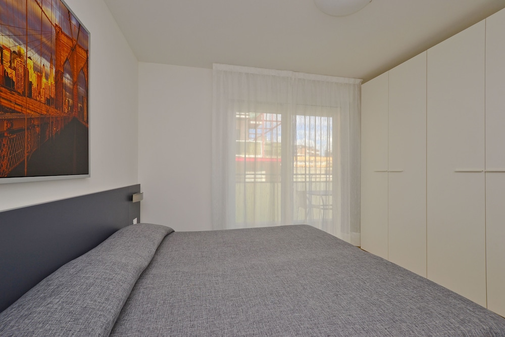 Apartment, 2 Bedrooms, Balcony (C8.6) photo 3