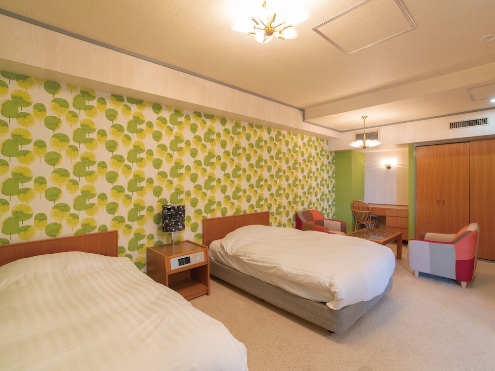 Superior Suite - Photo 6