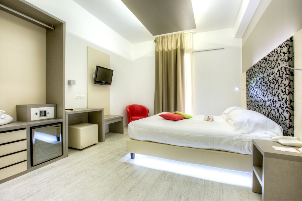 Superior Double Room Single Use photo 2