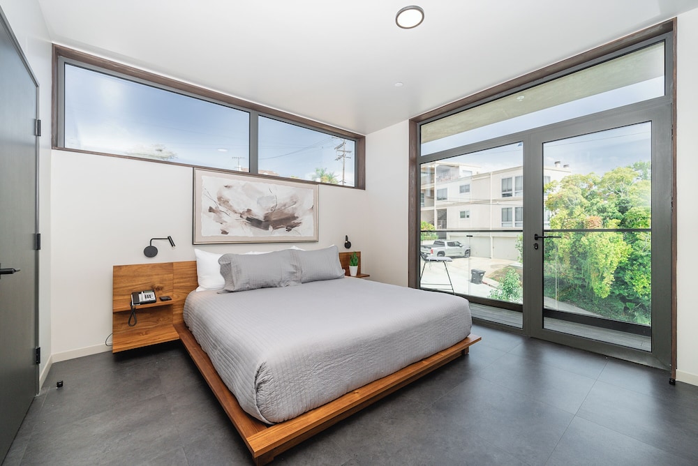 Standard Room - Photo 1